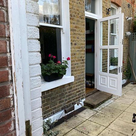 Richmond & Kew Gardens Cozy Garden Flat By The Pagoda Екстериор снимка